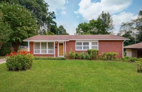Winston - Salem House | Mid-Century Triad Gem: 3 Beds, 2 Baths