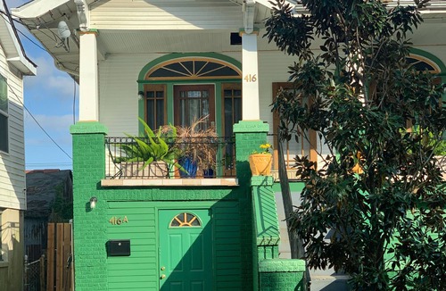 Mid-City Apartment | Mid City 2 BR in Beautiful Arts and Crafts House