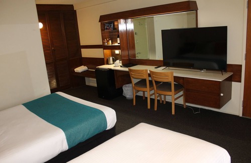 Ballarat Hotel | Mid City Ballarat