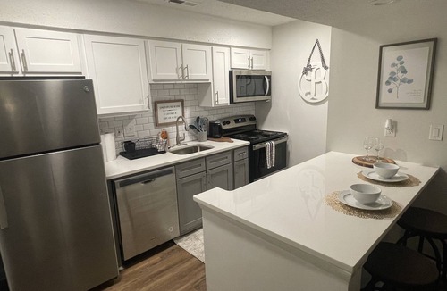 Huntsville Apartment | Mid city huntsvegas studio #2