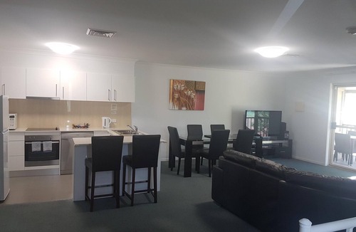 Singleton Hotel | Mid City Motor Inn