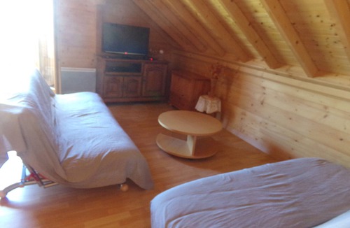 Cerniebaud Ski Chalet | MID-MOUNTAIN CHALET