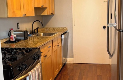 Downtown Atlanta Condo | Mid town 2 beds Cozy apartment Near Merc Stadium