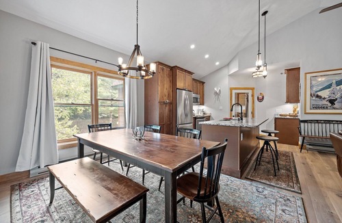 North Woodstock Condo | MID-WEEK Spring Special Rates!
