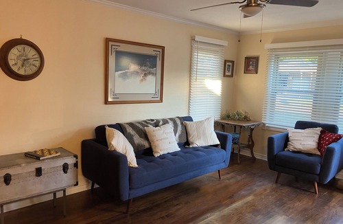 Midwest City House | Midcentury Charmer by the Park