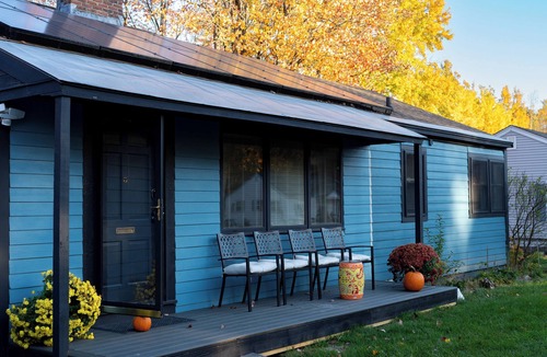 South Burlington House | Midcentury modern meets Vermont comfort and hospitality!
