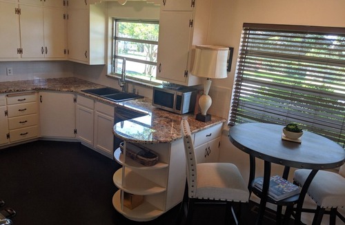 Fredericksburg House | Midcentury modern beauty, completley remodeled, adjacent to historic district