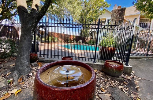 Astrodome House | MidCentury Modern Longterm Med Center Pool WD