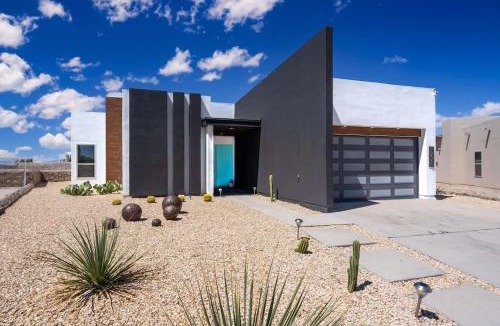 Biggs Field House | Midcentury Modern Oasis 4 Bed 3 and a Half Bath Villa