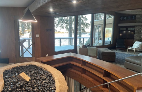 Two Rivers House | Midcentury River Retreat