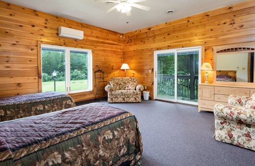 Fairfield Cabin | MIDDLE CREEK RETREAT & EVENT CENTER