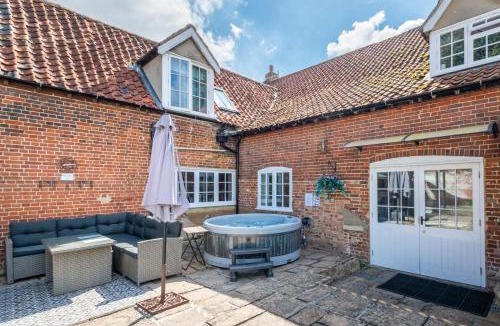 East Harling House | Middle Farmhouse