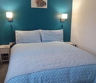 Binley Bed & Breakfast | Middle House