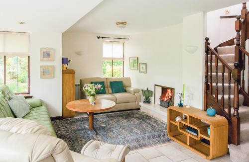 Maud House | Middle Lodge