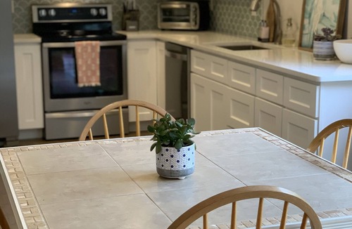 Ogden House | Middle Sound Loop Guest House
