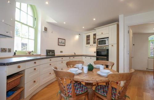 Betchworth House | Middle Tower