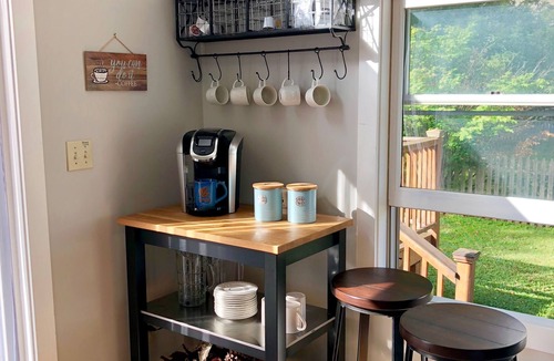 Middlebury House | Middlebury Gem open concept and 5 minutes from town