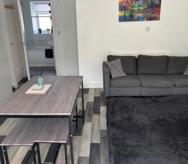 Chesterfield Apartment | Middlecroft
