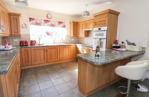 Malton Cottage | MIDDLEGATE, pet friendly, with open fire in Malton