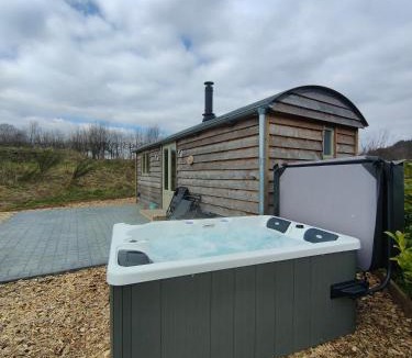 Pickering House | Middlehead Huts