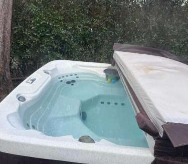 Newport East House | Middletown Bungalow - RIBryan Property