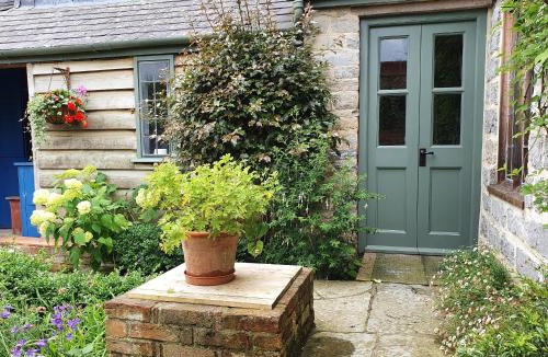 Muchelney House | Midelney Music Room