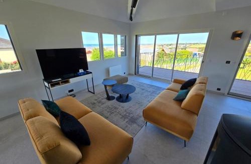 Saint-Come-de-Fresne House | Midgard Sea view villa