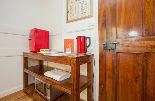 Martigny House | Midi Guestrooms