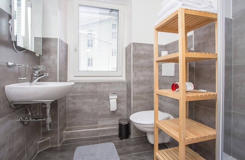 Martigny House | Midi Guestrooms