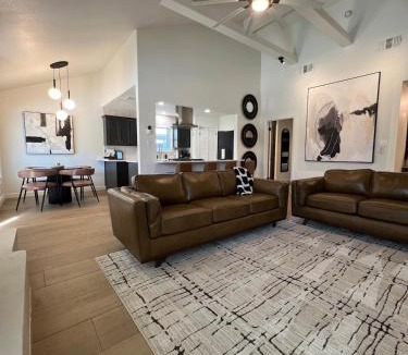 Midland Villa | Midland Luxe, Pool, Fire Pit, Workspace, Pool Table