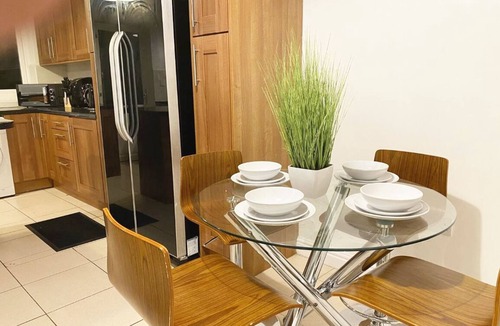 Walsall House | Midlands Contractor Team House