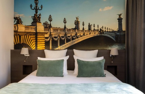 10th Arrondissement Hotel | Midnight Hôtel Paris