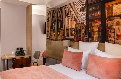 10th Arrondissement Hotel | Midnight Hôtel Paris