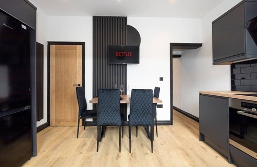 Leigh House | Midnight Manor High Speed Wi-Fi