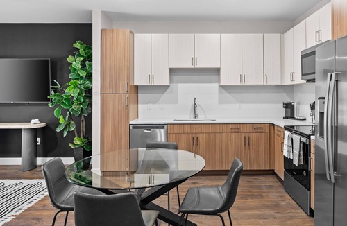 Eighth Avenue Apartment | Midnight Manor Penthouse Suite The Gulch