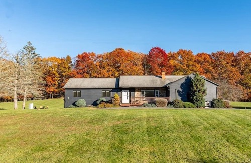 Callicoon Cabin | Midnight Meadow - Bright & Airy Cabin in Callicoon