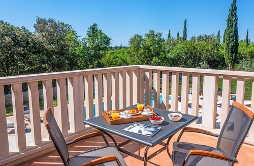 Cilipi Villa | Midnight Serenity - Four Bedroom Villa, Sleeps 8