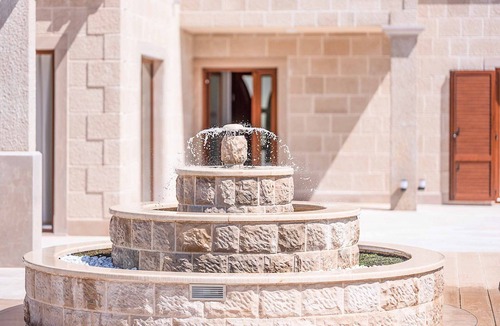 Cilipi Villa | Midnight Serenity - Four Bedroom Villa, Sleeps 8