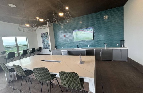 Downtown Fort Worth Apartment | Midrise Downtown Fortworth