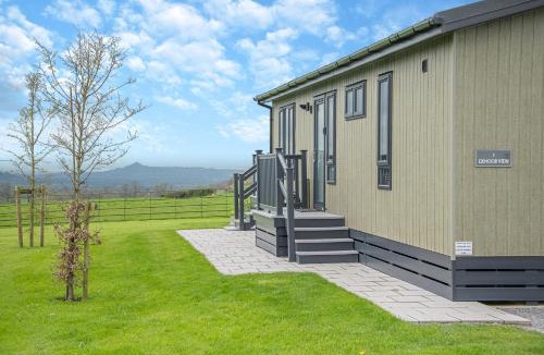 Shepton Mallet Resort | Midsomer Lodges