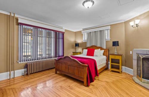 Waterford Valley Apartment | Midstream Flat 2BR Wi-Fi Parking