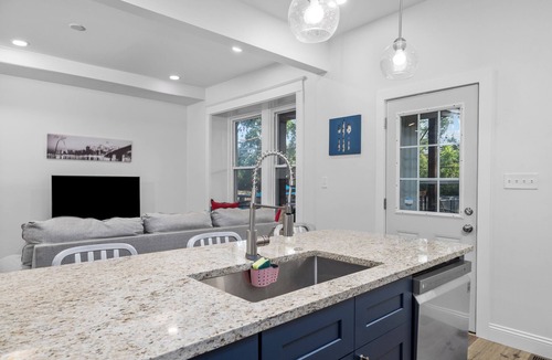 St. Louis House | Midterm Rental - 1 Mi from Wash U & Pet Friendly