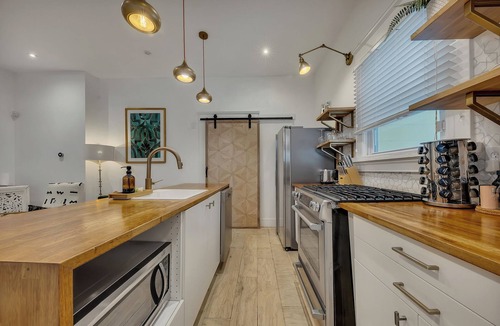 Midtown Apartment | Midtown 2BR | Walk to Piedmont Park + Beltline