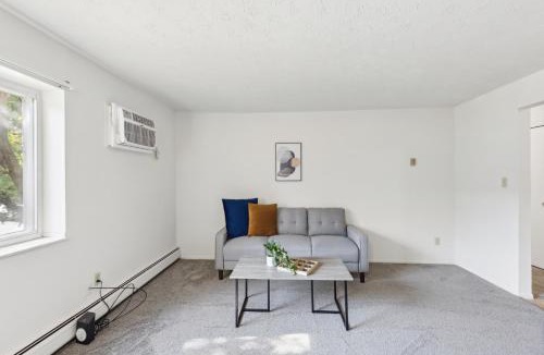 Parma Apartment | Midtown 3229I Cozy & Comfy I Free Parking