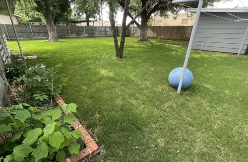 Sayles Blvd. Area House | Midtown Abi House