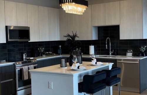 Home Park Apartment | Midtown Atlanta Luxury Suite