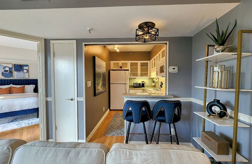 Music Row Condo | Midtown Condo - Centrally Located to Hospitals - Recently Updated