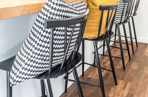 Orchard District Apartment | Midtown gem I Park view I Full kitchen