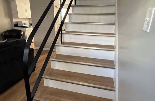 Joslyn Castle Apartment | Midtown Haven, Near Blackstone & UNMC