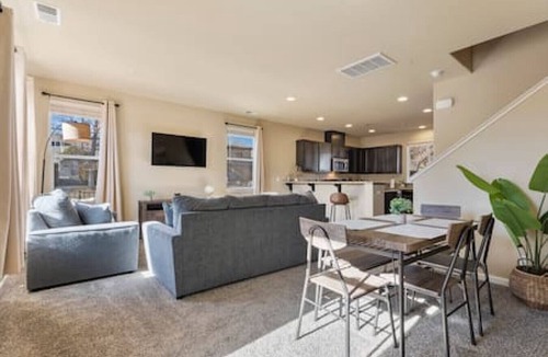 Old Southwest Apartment | MidTown Hideaway Fire Pit and King Beds